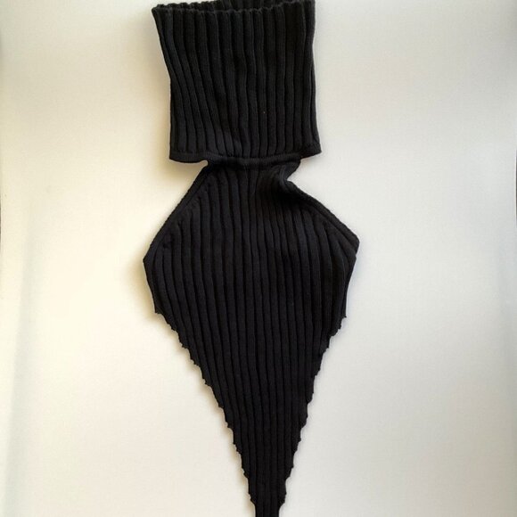 NEW BACKLESS KNIT TURTLE NECK CROP TOP - Picture 5 of 16